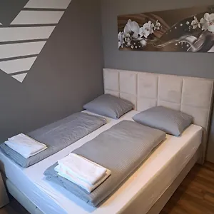 A8 Lukas Bei Blue Отель Аугсбург
